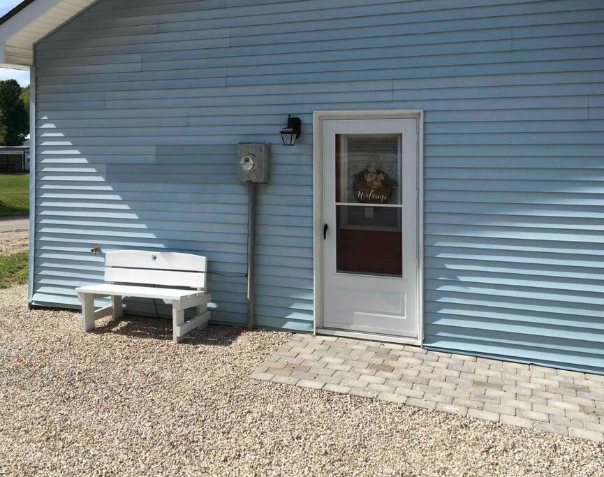 Caddy Corner Has A Hot Tub Just Outside Of Town Βίλα French Lick Εξωτερικό φωτογραφία